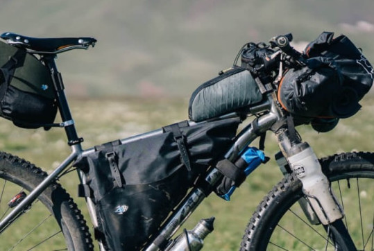 bikepacking-v-rakusku-gabika-brestic-audioblog-ck-victory-travel