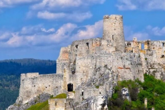 na-ceste-fm-cestovanie-po-slovensku-audioblog-ck-victory-travel