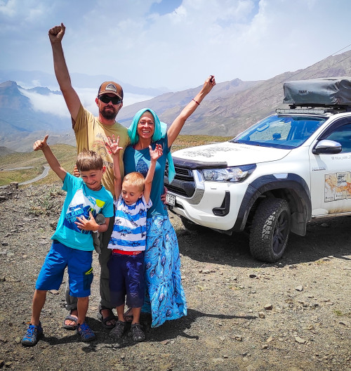 iran-na-offroad-aute-dana-a-jozef-arvay-audioblog-ck-victory-travel
