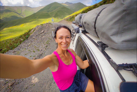 offroad-na-blizky-vychod-s-dvoma-detmi-dana-a-jozef-arvay-audioblog-ck-victory-travel