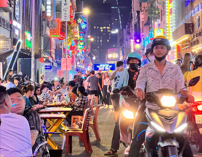vianoce-a-novy-rok-vo-vietname-a-v-kambodzi-maros-hecko-audioblog-ck-victory-travel