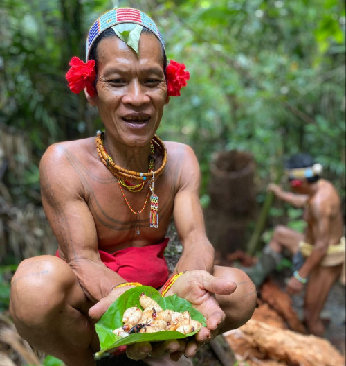 indonezia-siberut-a-zivot-etnika-mentawai-marcela-mattova-audioblog-ck-victory-travel