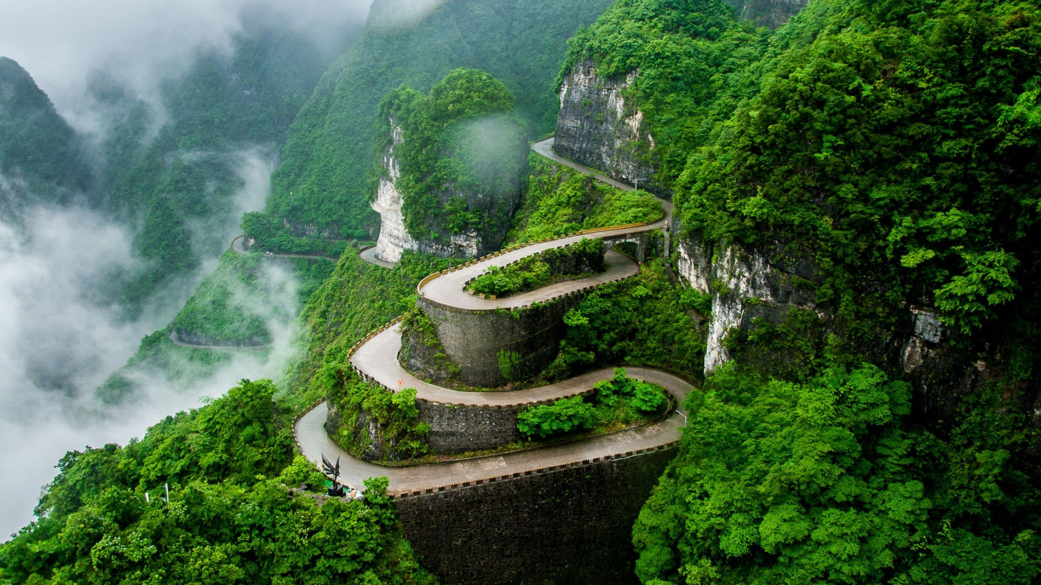 Zájazd CK Victory Travel - ČÍNSKE NÁRODNÉ PARKY UNESCO, AVATARSKÉ HORY, TIANMENSHAN A HUANGSHAN