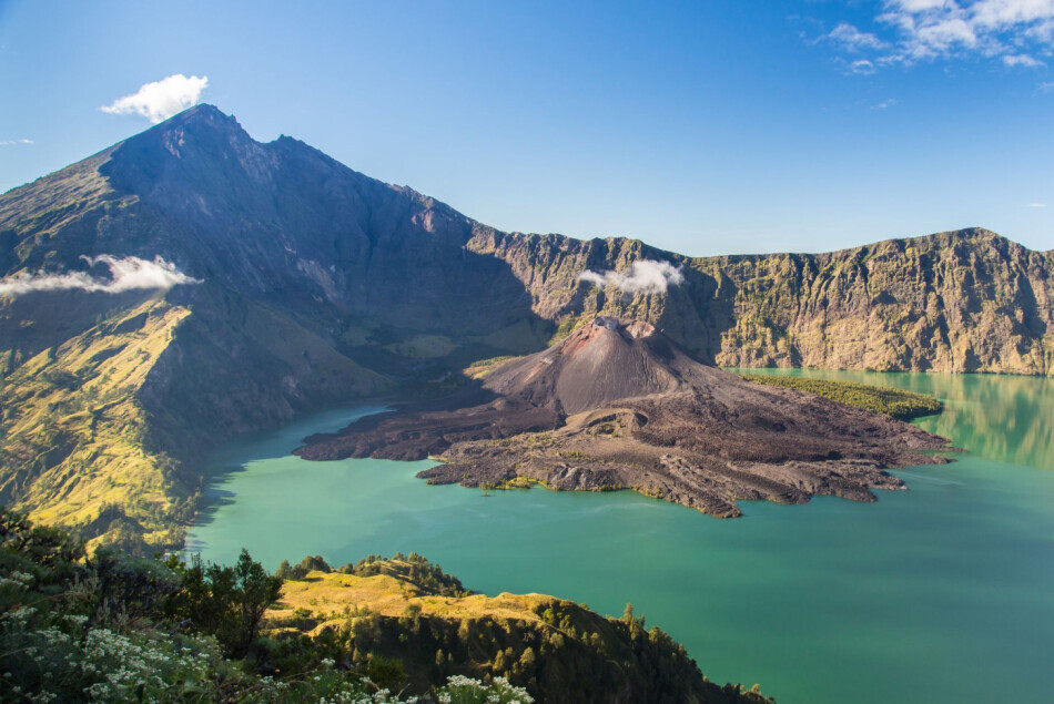 Mt Rinjani leží v národnom parku Gunung Rinjani.