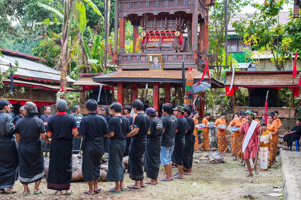 kulturne-dedicstvo-indonezie-sobase-pohreby-a-tance-blog-ck-victory-travel